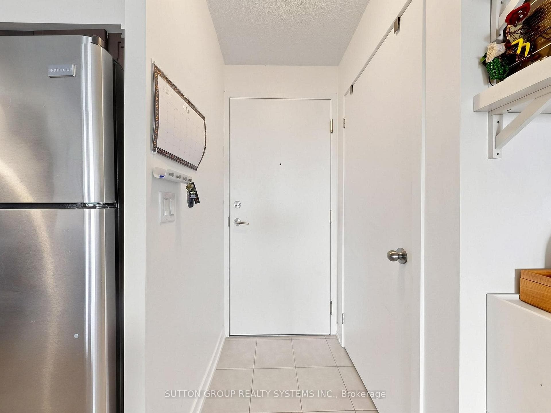 812 Lansdowne Avenue Unit 714 photo 25