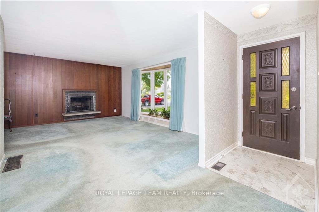 18 DANTE Avenue photo 3