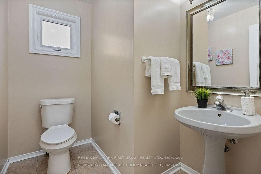 116 Erickson Drive photo 17
