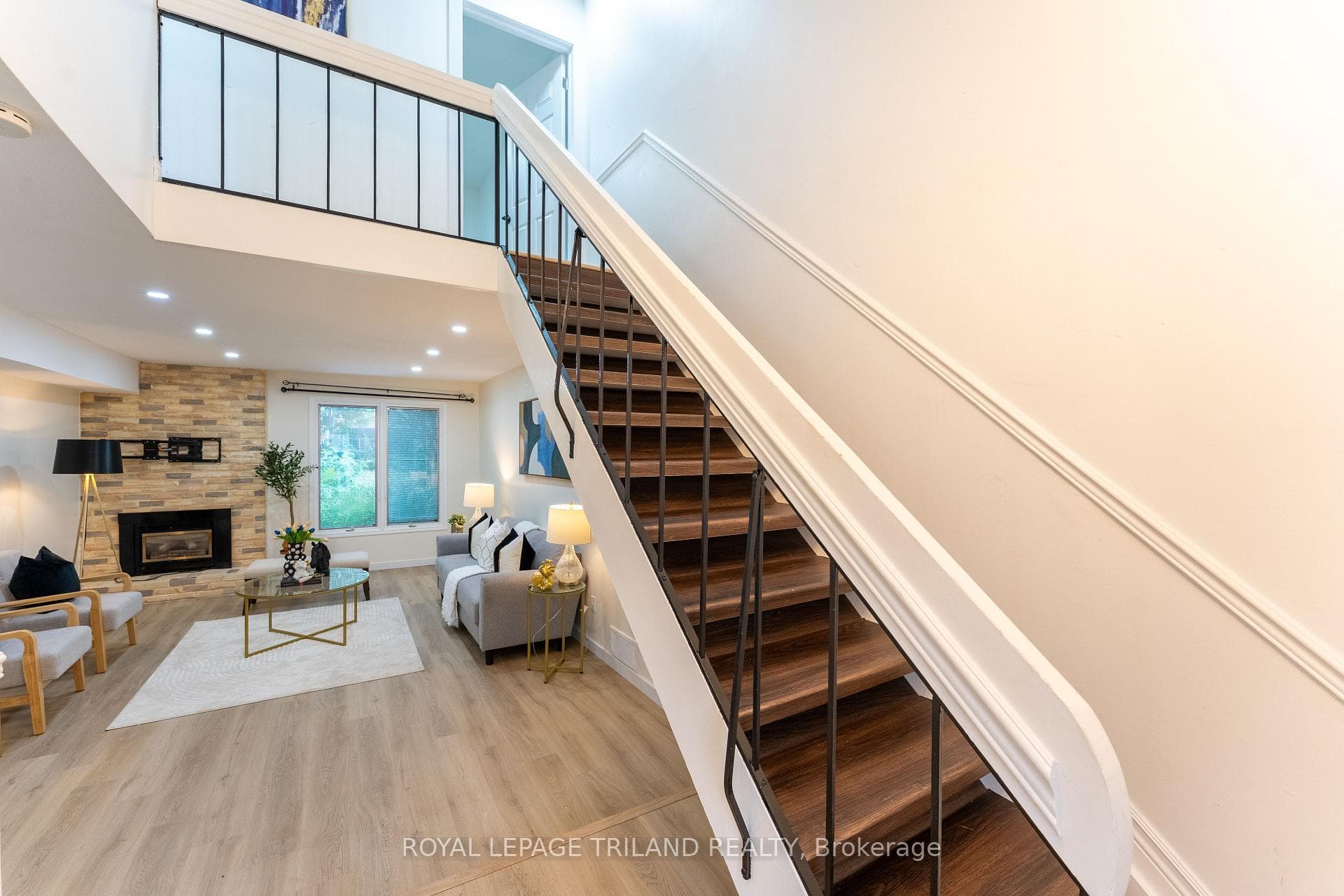 11 Crabtree Avenue photo 5