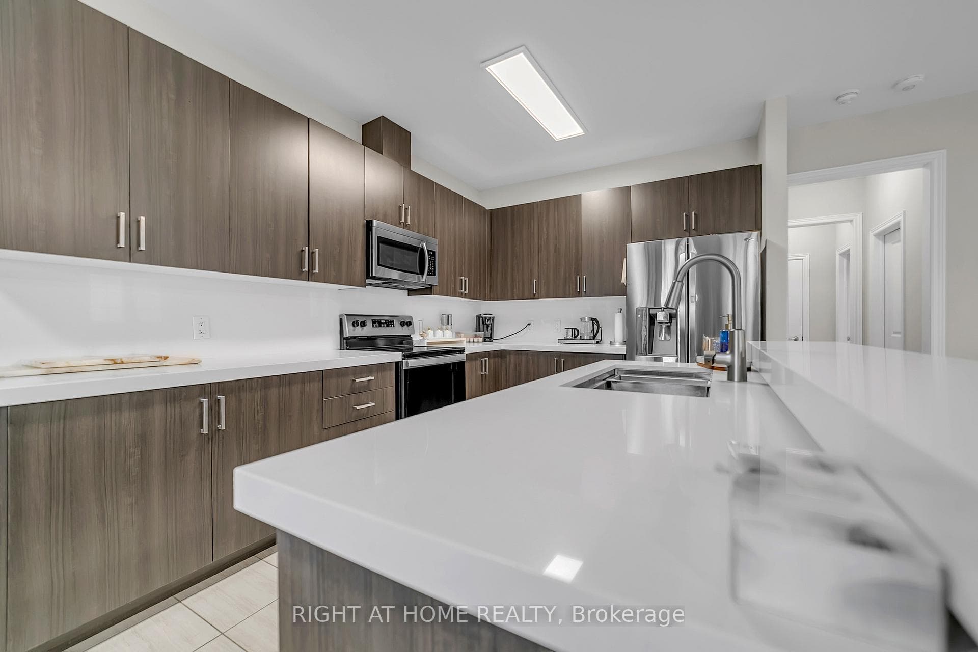 126 Blackwell Crescent photo 12