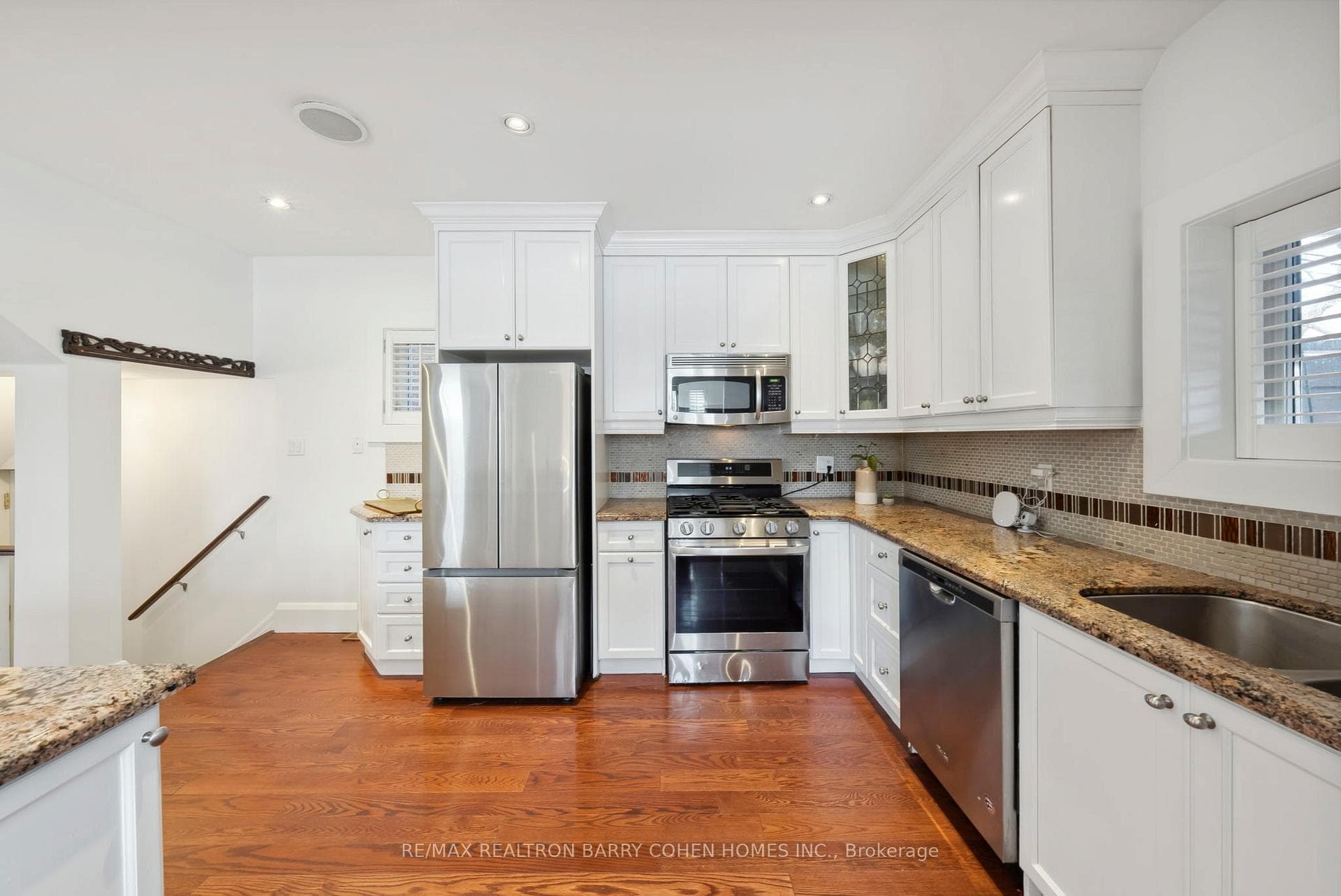 234 Heath Street photo 13