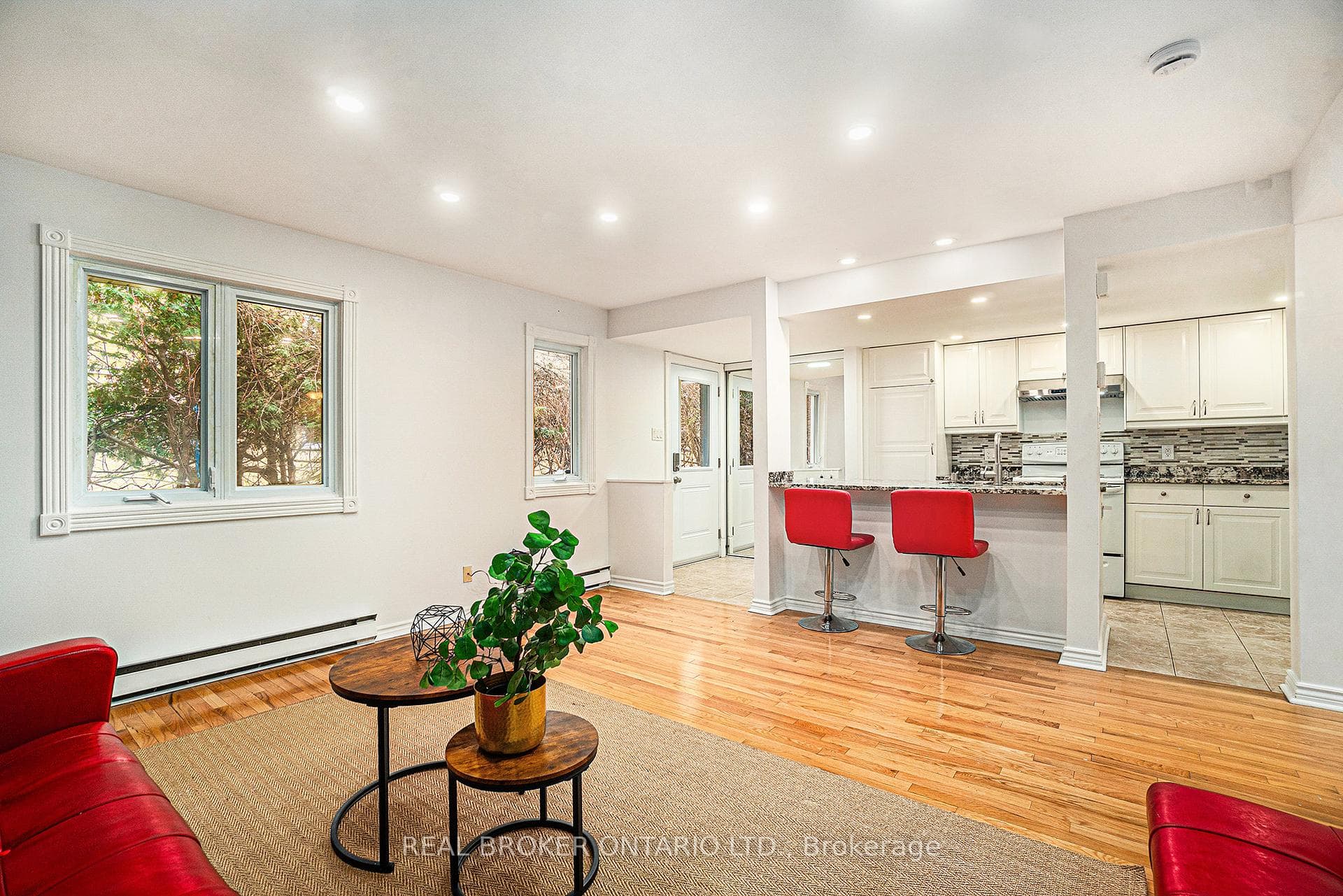 1204 Shillington Avenue Unit 5 photo 5