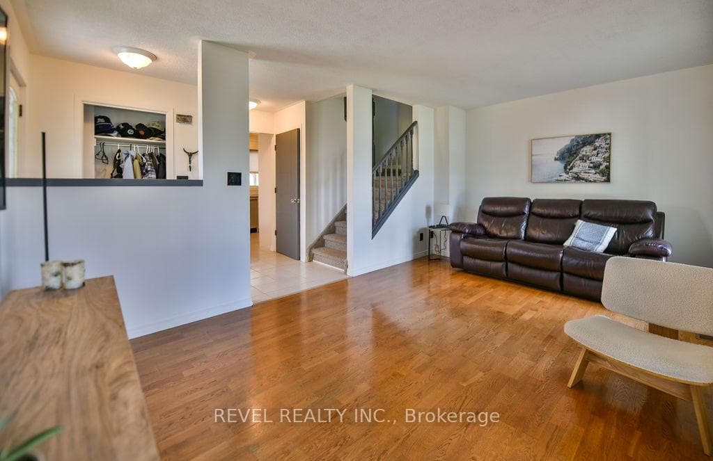 314 Jv Bonhomme Boulevard photo 13
