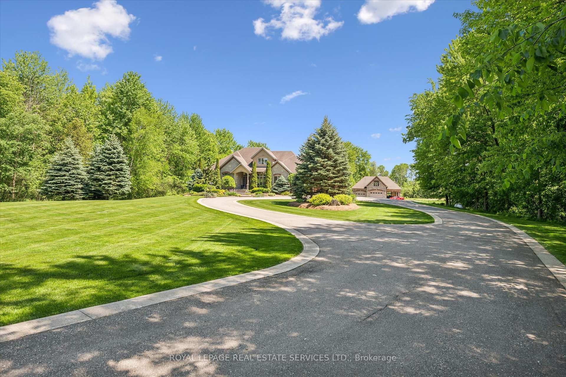 Architectural Elegance and Unparalleled Privacy!