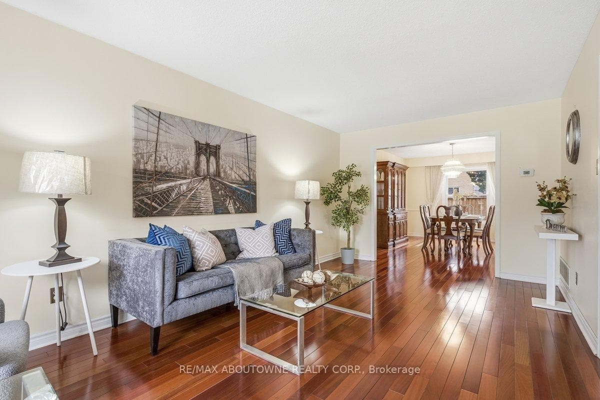 4538 Mayflower Drive photo 7