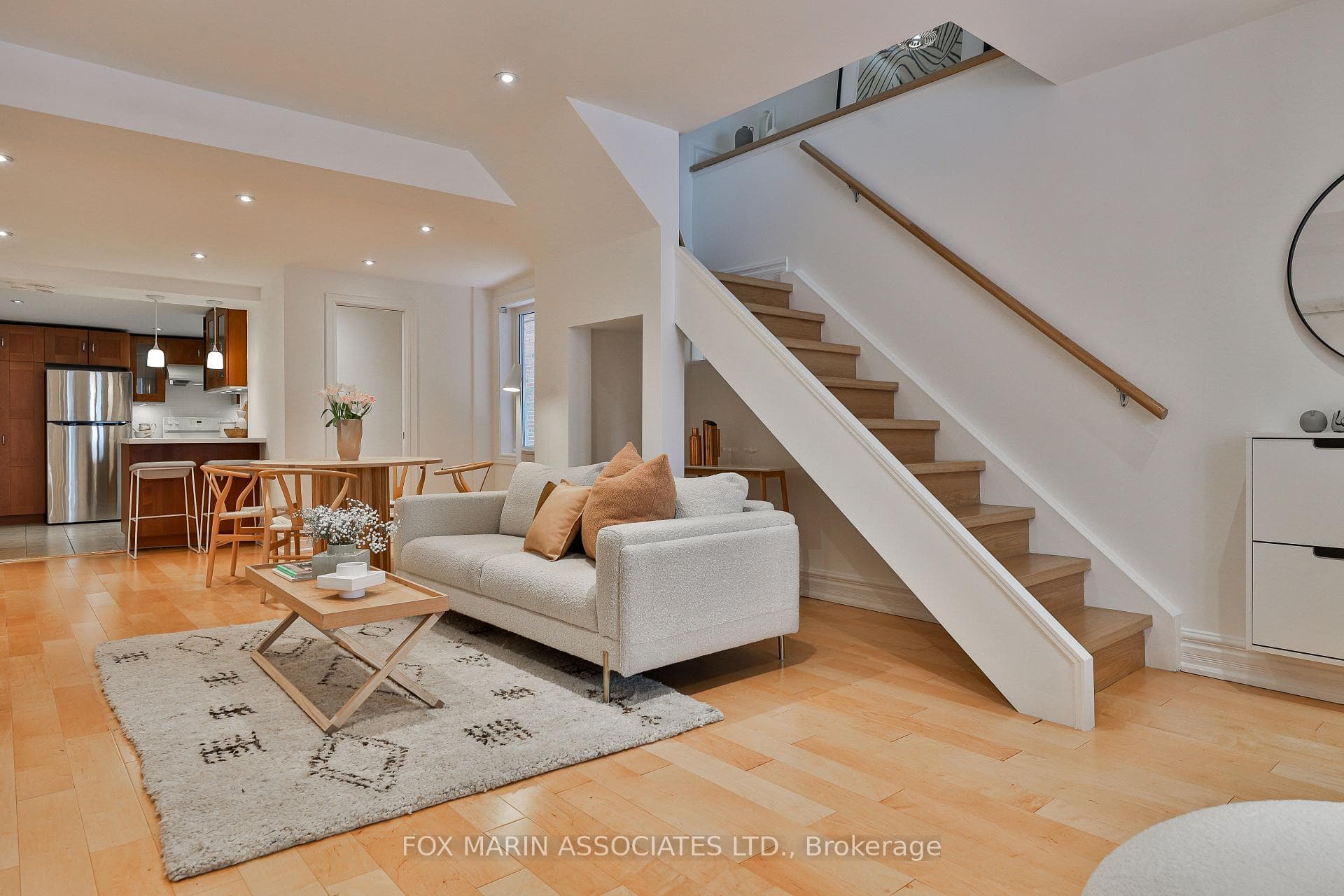 147 Kitchener Avenue photo 1
