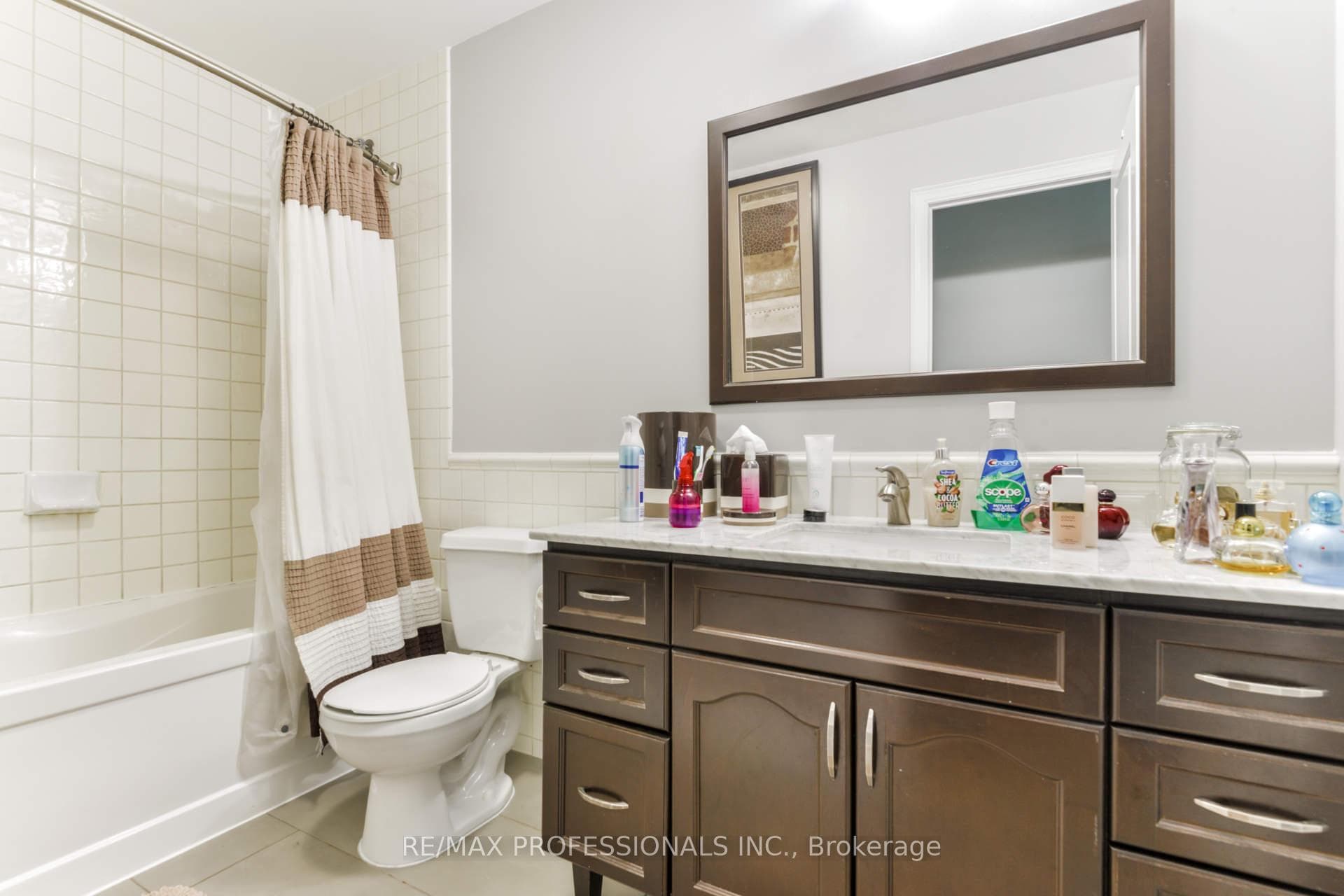 100 John Street Unit 2205 photo 16
