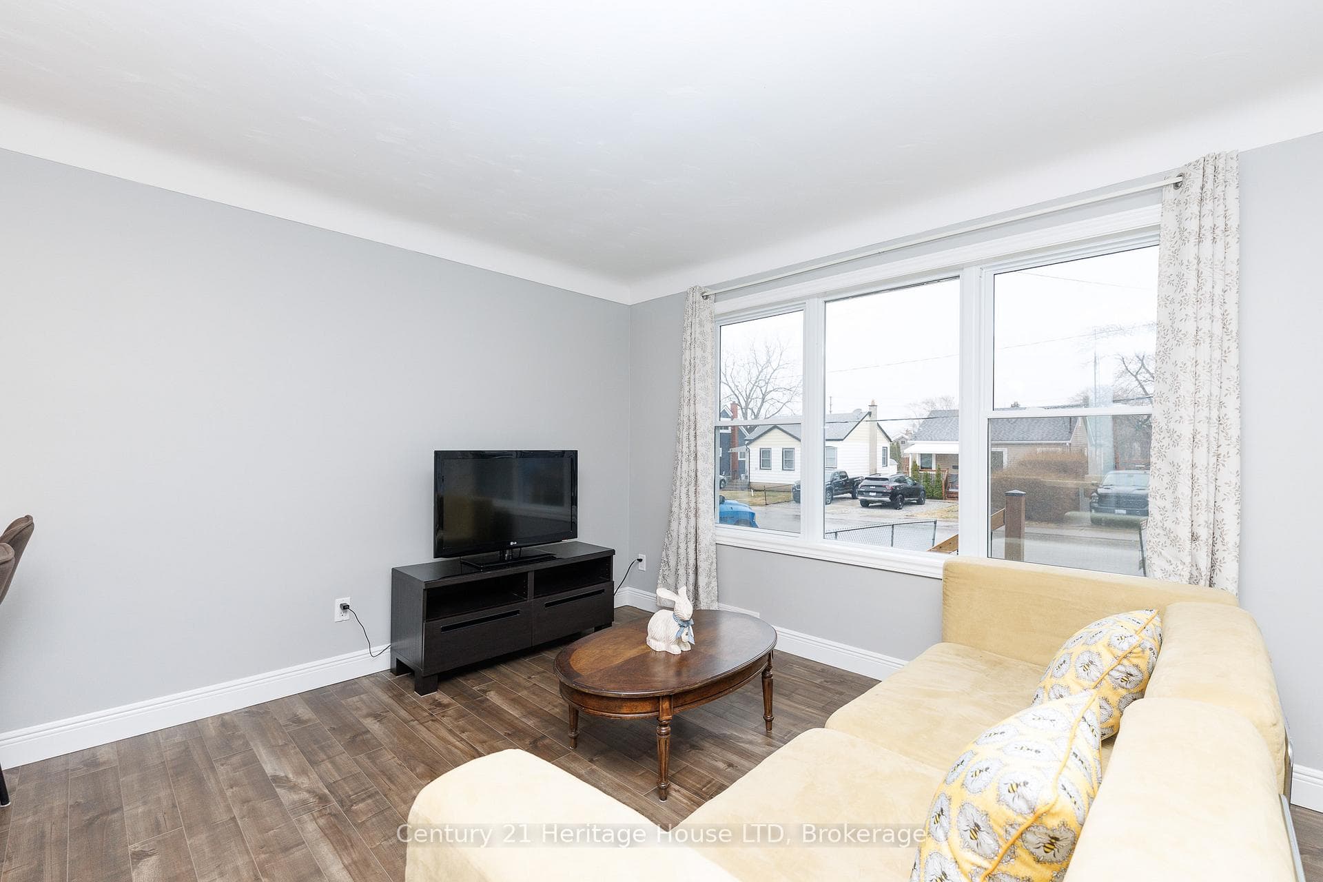 large picture window - lots of natural light