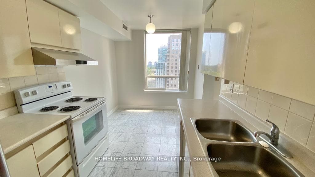 35 Empress Avenue Unit 1807 photo 16