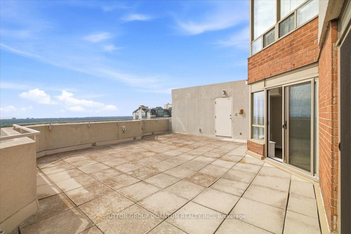 335 Webb Drive Unit PH106 photo 38