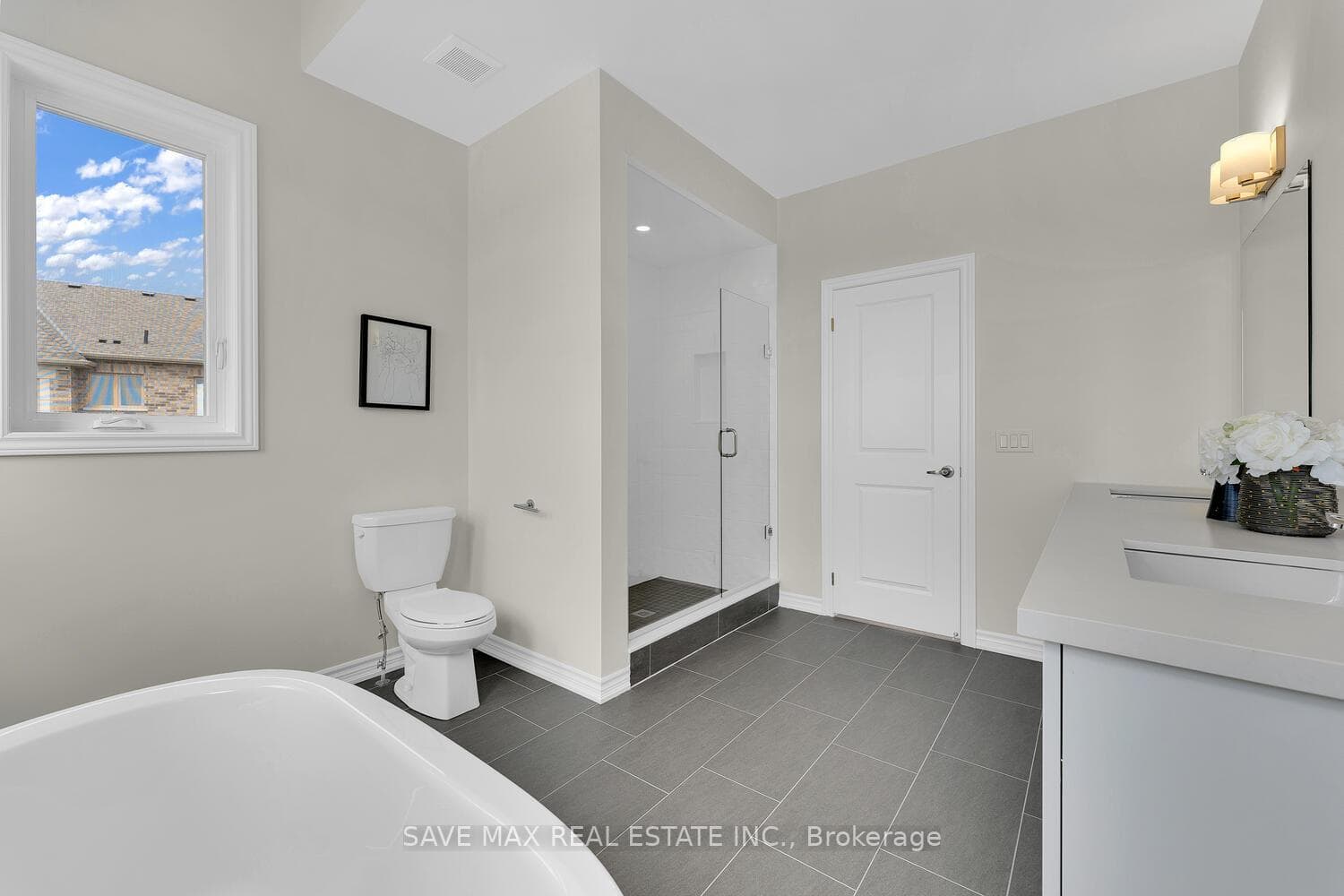 1024 Suddard Avenue photo 29