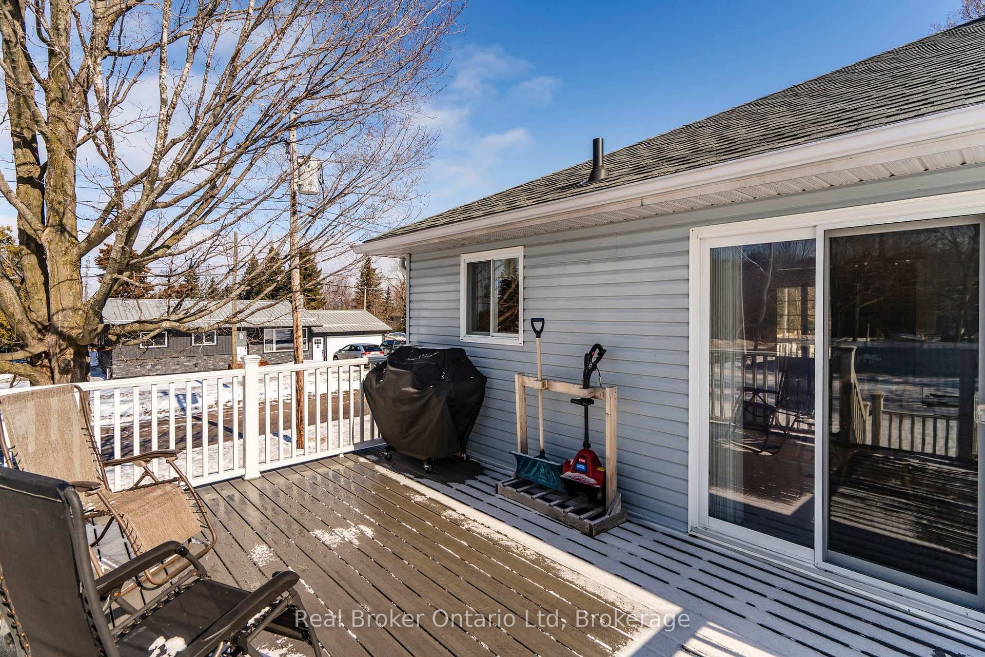 202 Ouida Street photo 28
