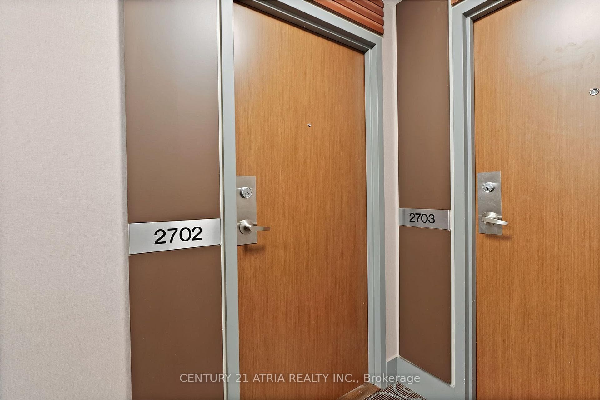 35 Mariner Terrace Unit 2702 photo 33