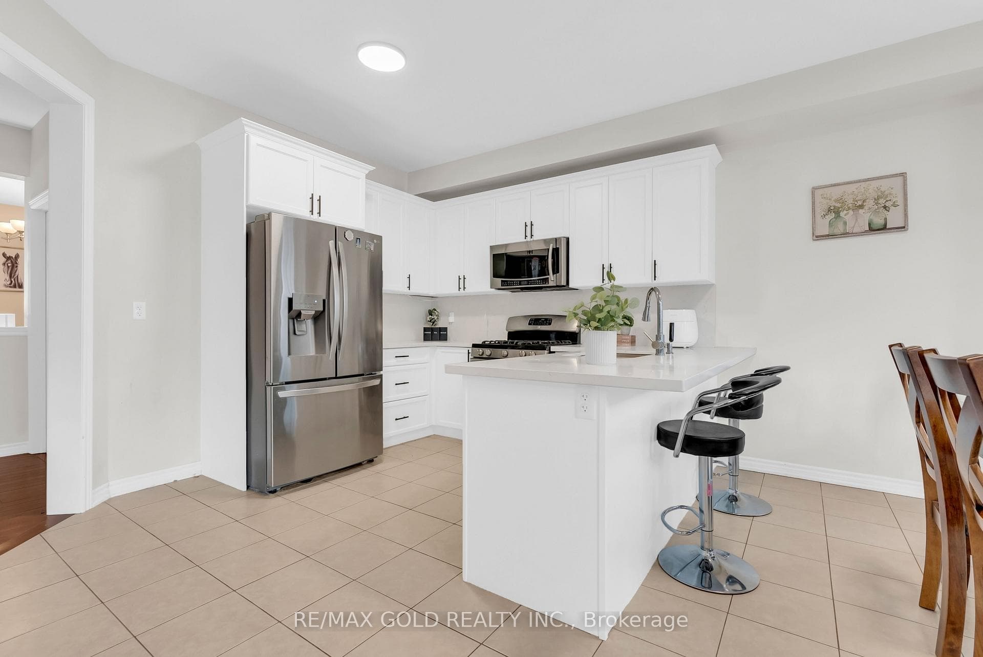 569 Miller Way photo 13