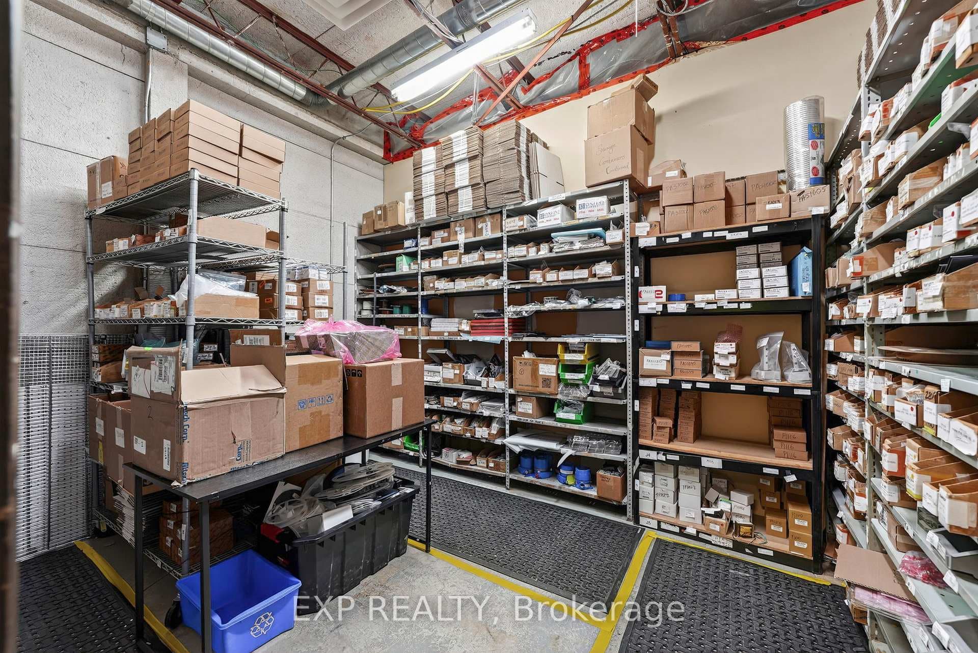 215 Colonnade Road photo 10