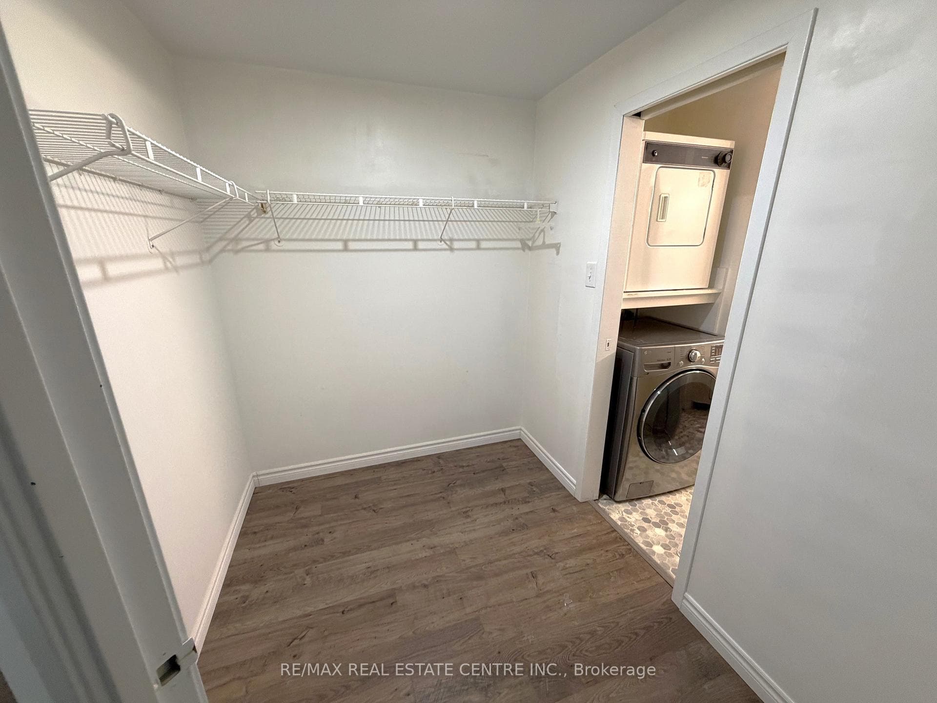 20 Ellen Street Unit 405 photo 6