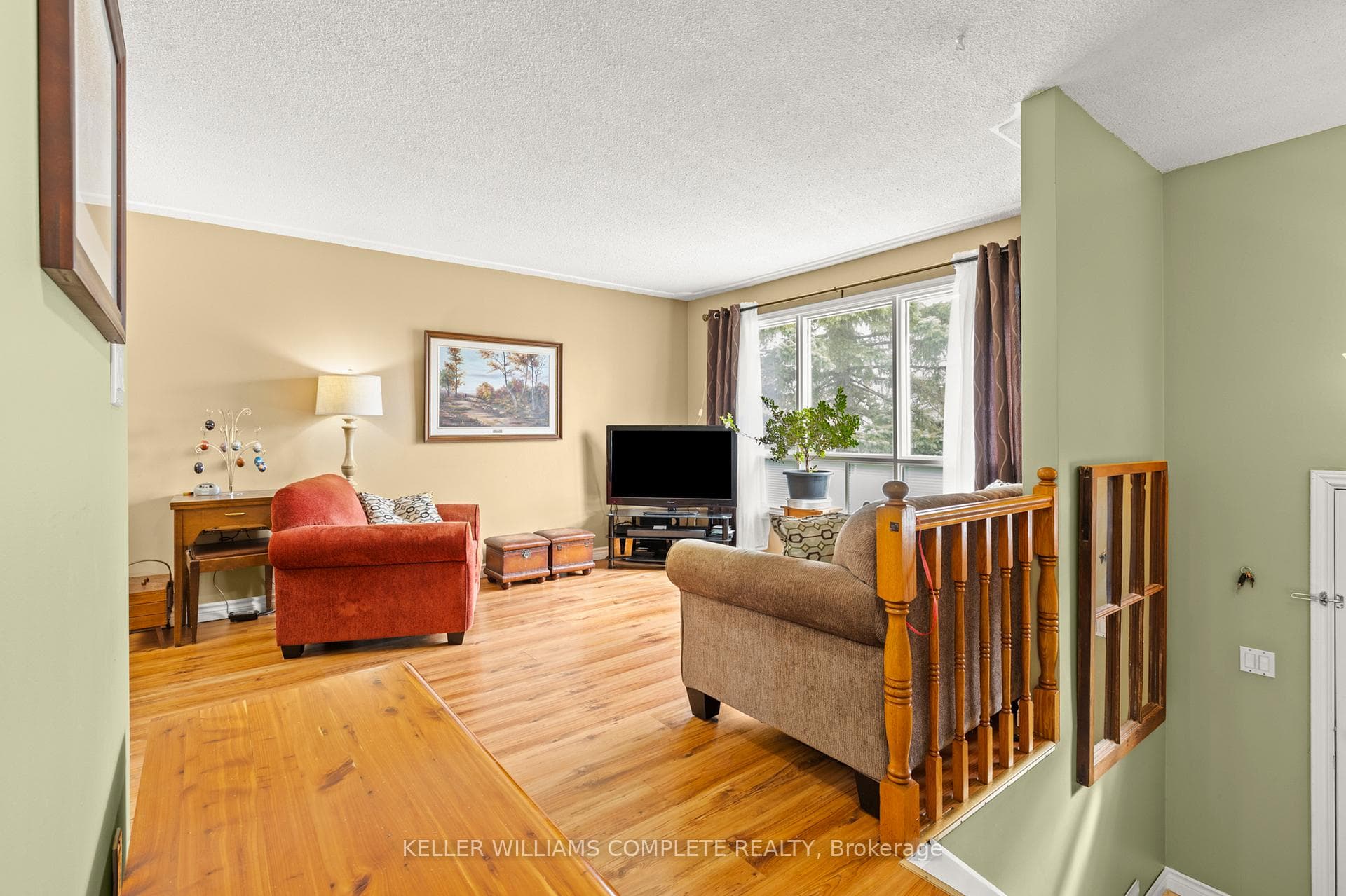 84 Terrace Avenue photo 3