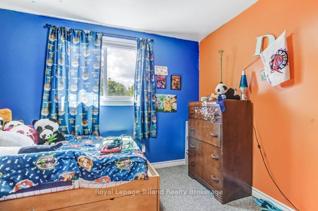 144 Keats Drive photo 11