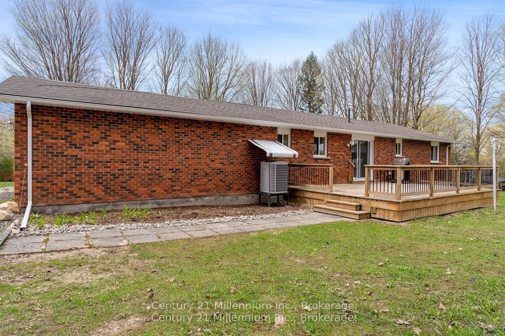 205 Napoleon Street photo 10