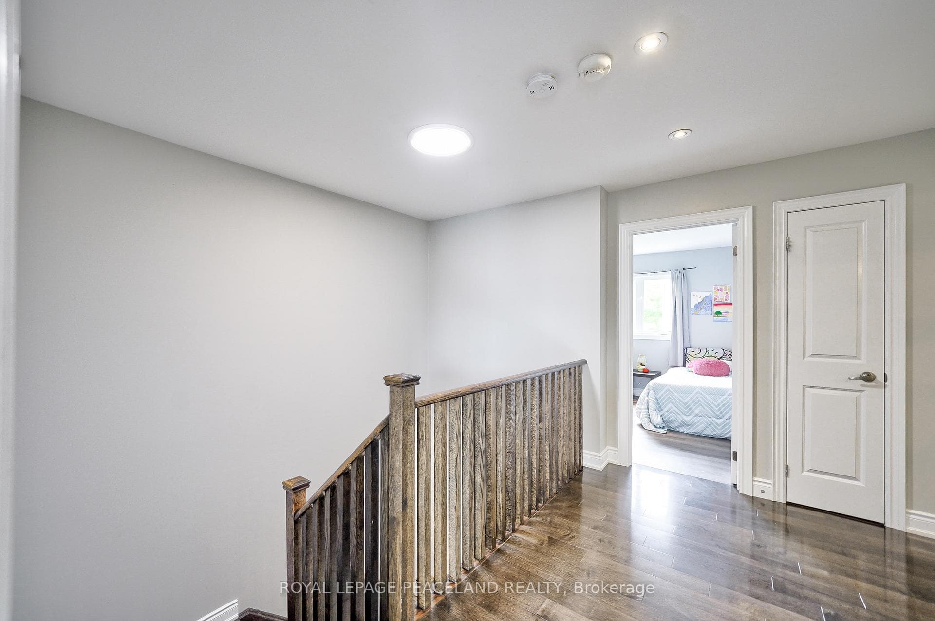 133 Art West Avenue photo 25
