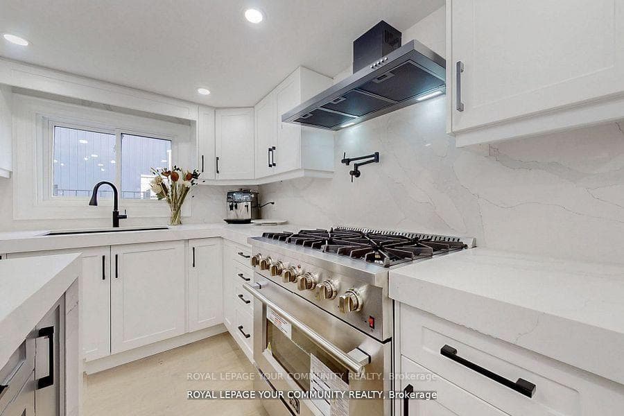 20 Mitchell Avenue photo 12