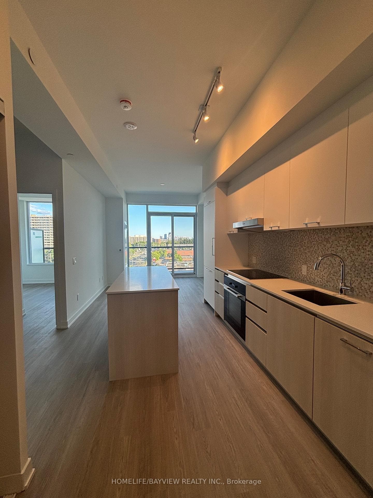 8188 Yonge Street Unit 622 photo 1
