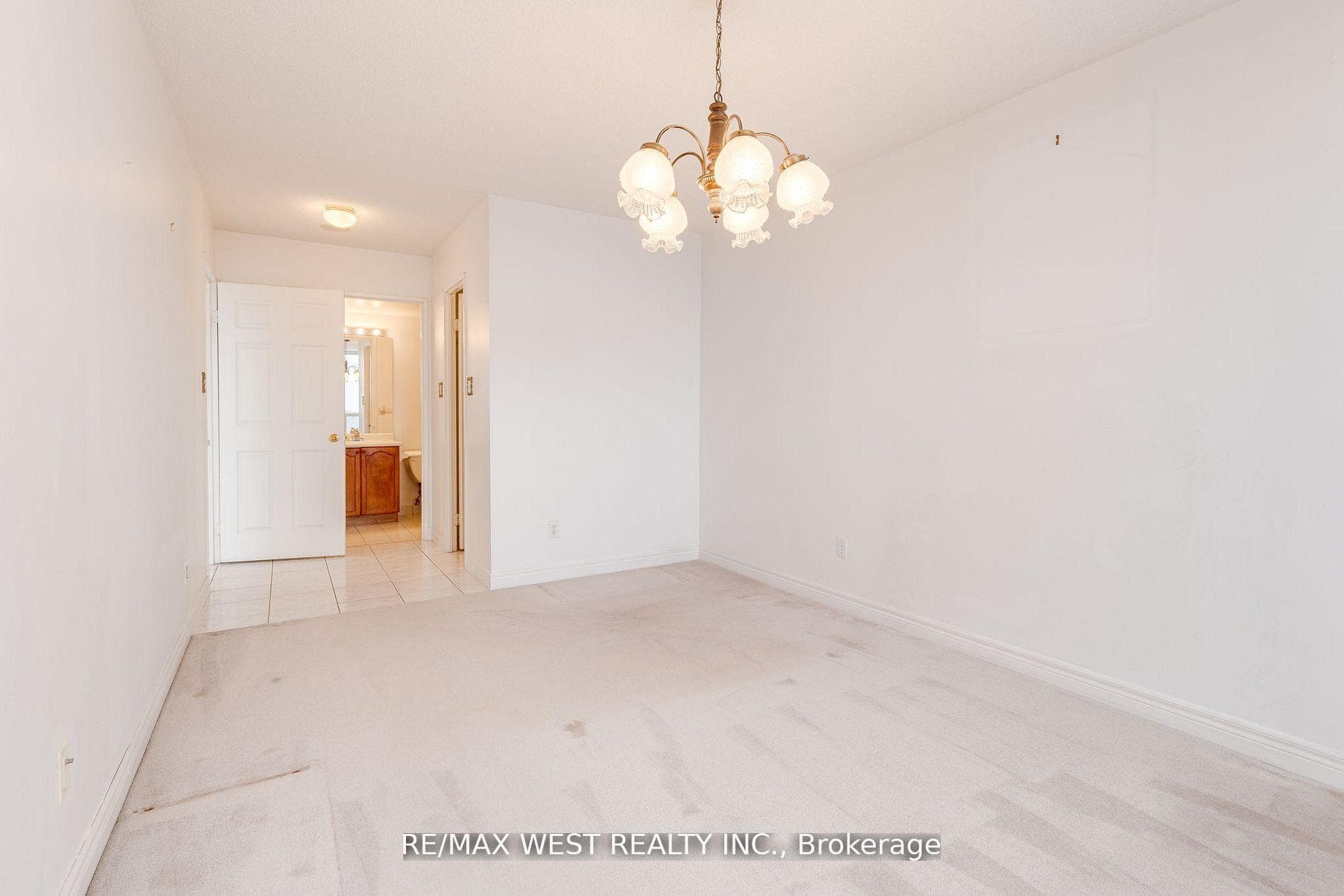 28 Empress Avenue Unit 1011 photo 14