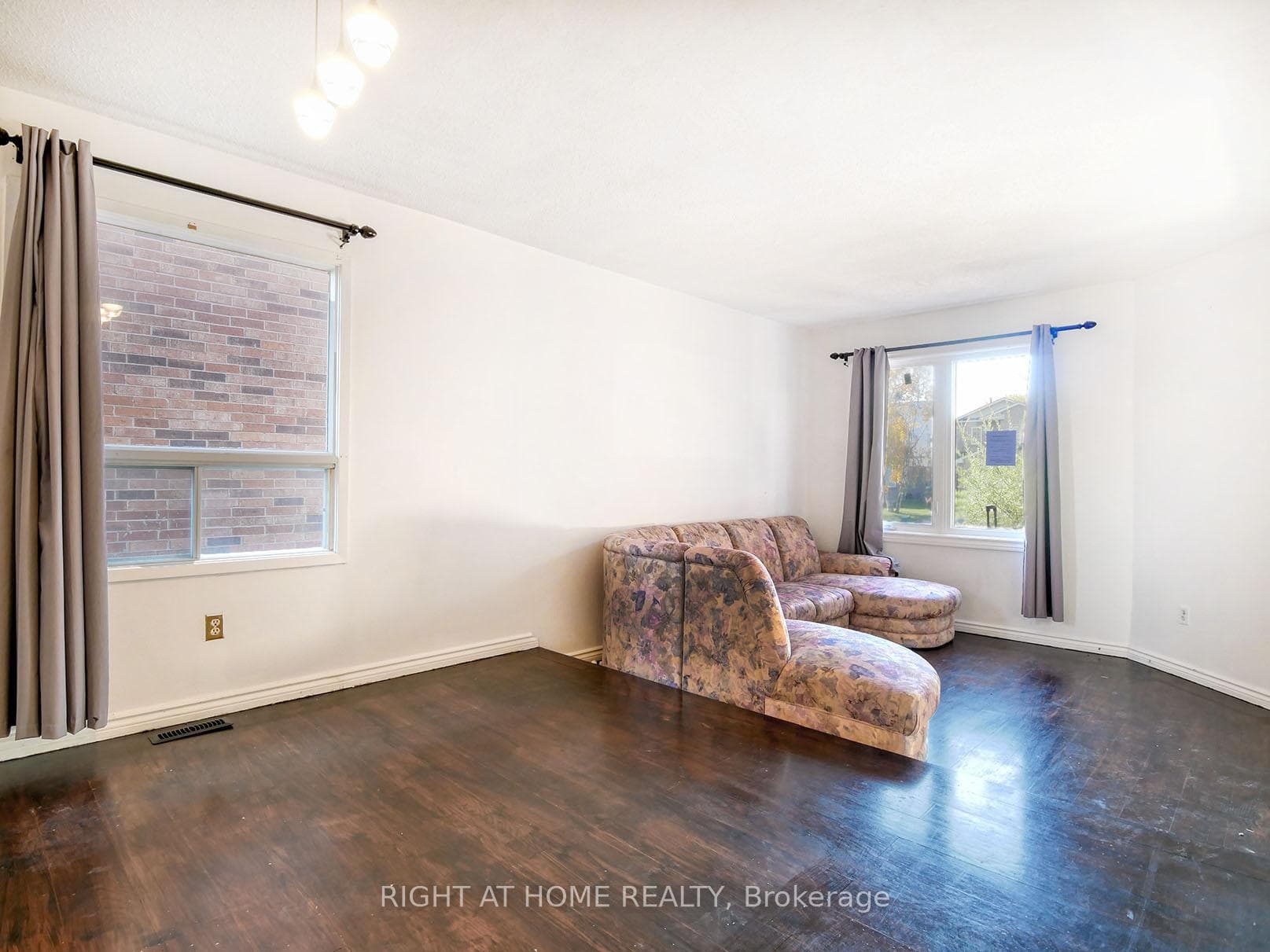 8 REED Drive photo 10