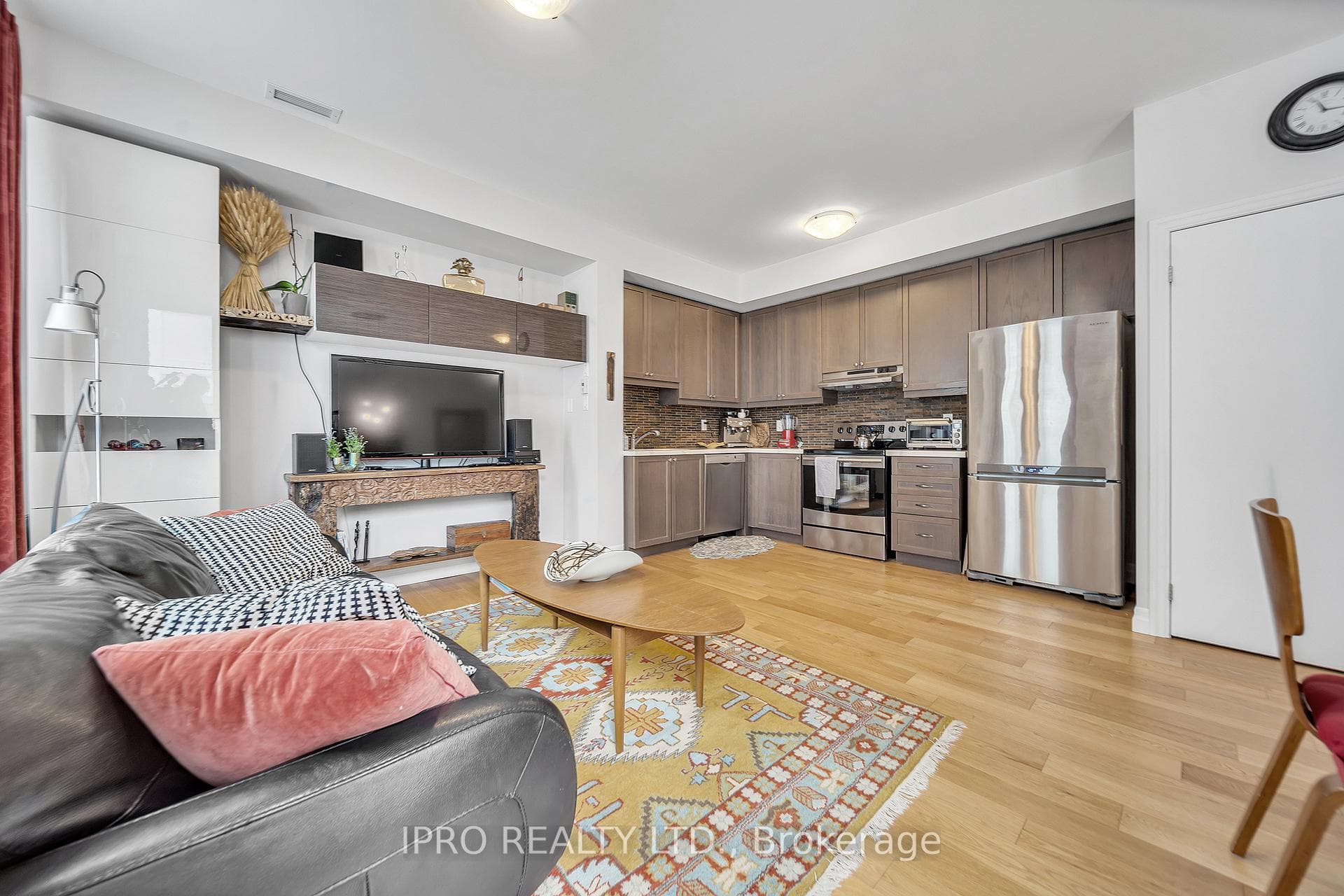 1011 Deta Road Unit 603 photo 8