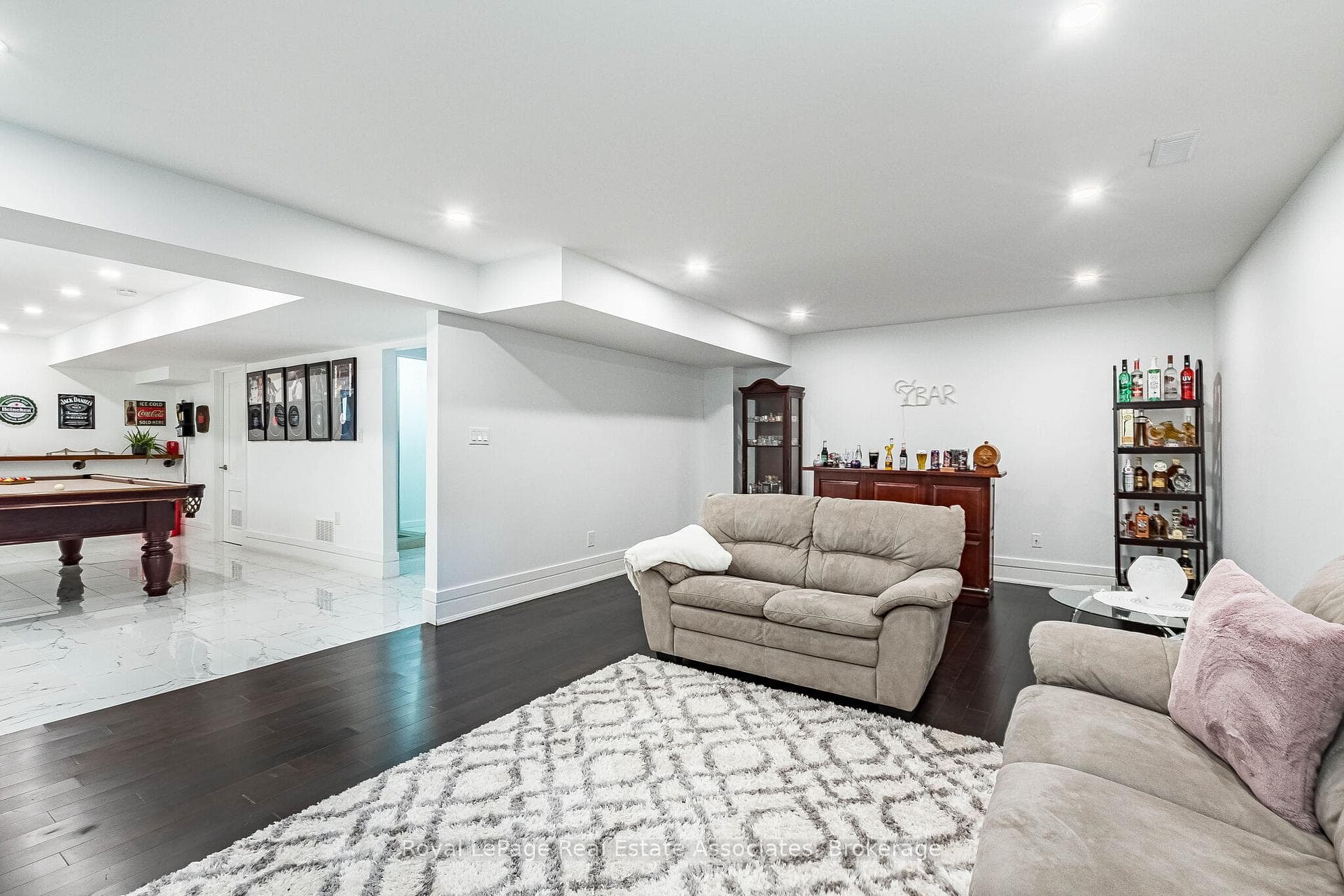 1071 Westmount Avenue photo 34
