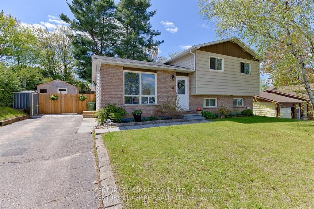 83 Hemlock Street photo 3