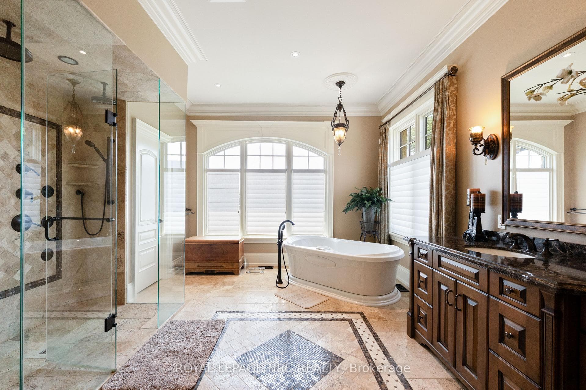 1234 Lakeshore Road photo 25