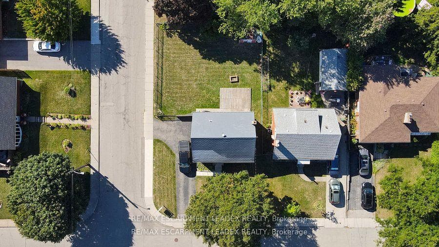 22 Nancy Street photo 45