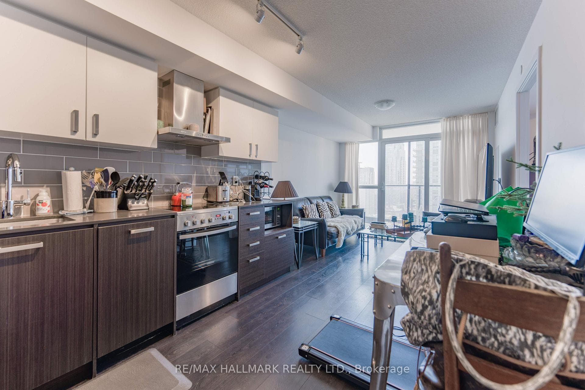 125 Redpath Avenue Unit 3106 photo 4