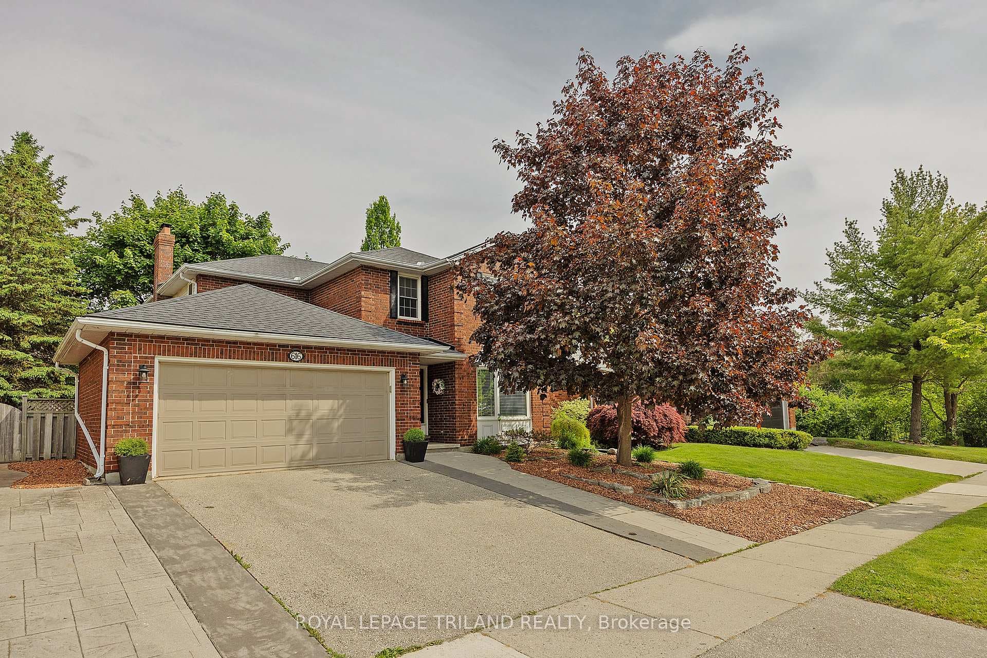 616 Grenfell Drive photo 1