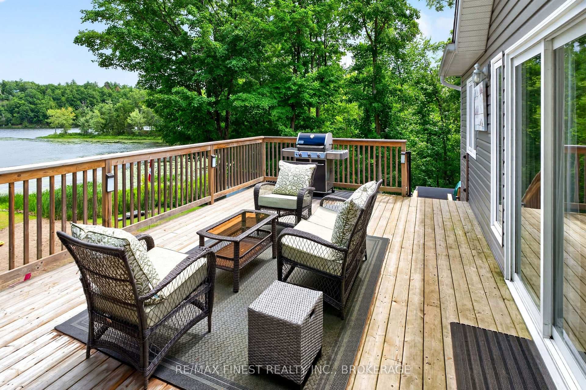1025 Parsons Point Lane photo 26