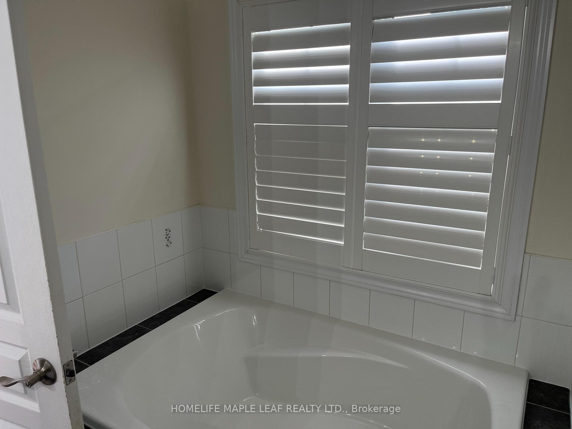14 Nightland Court photo 18