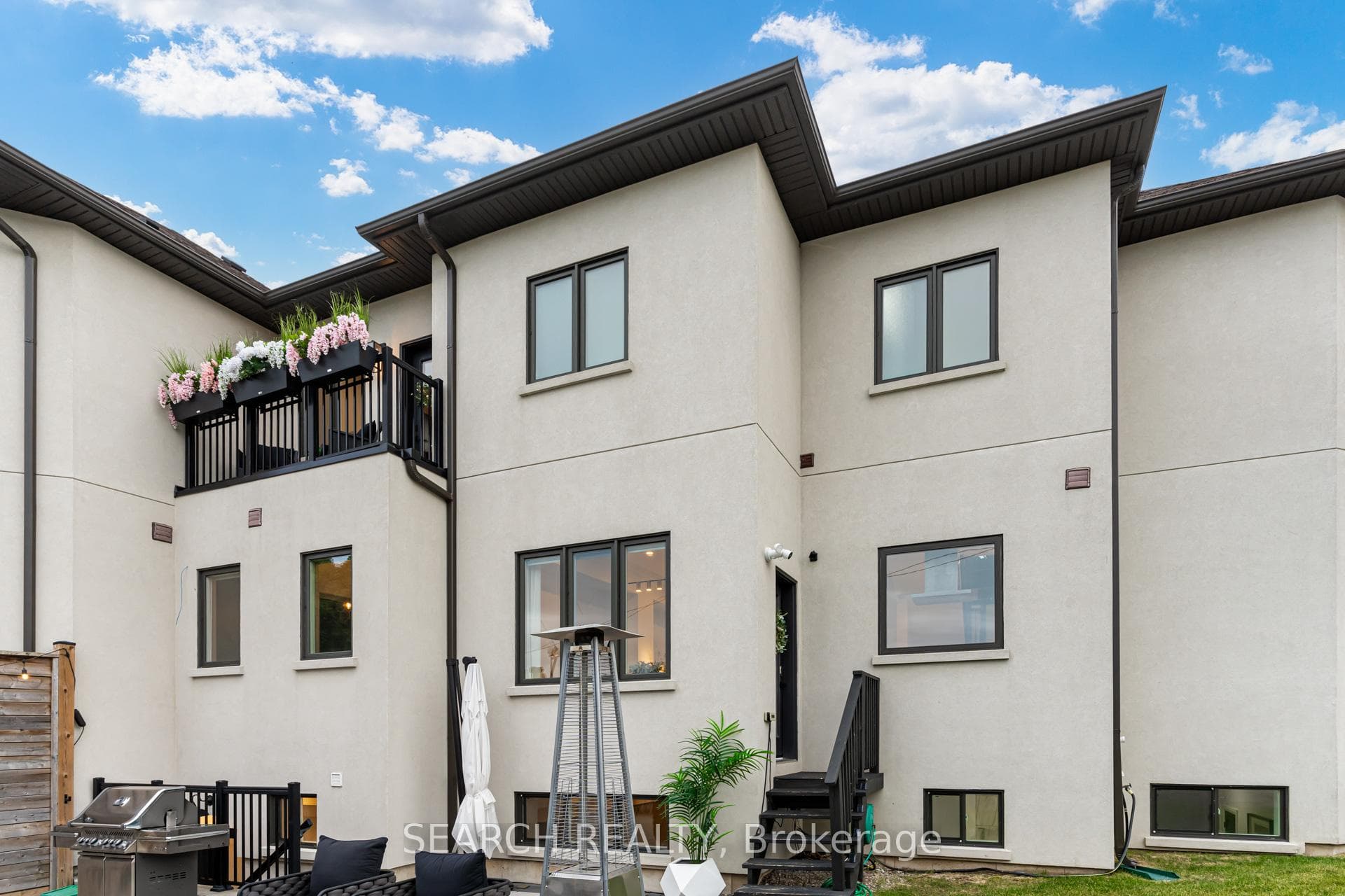 35 Harrison Avenue photo 39