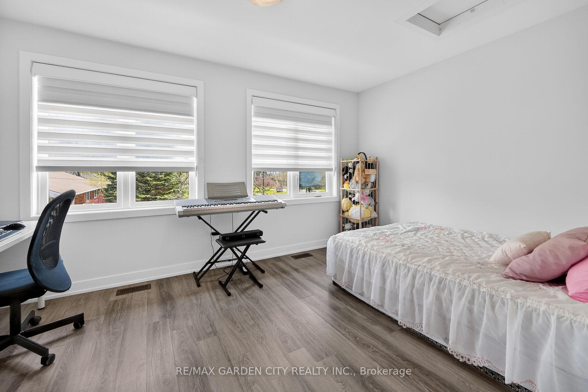 4 Munay Lane photo 18