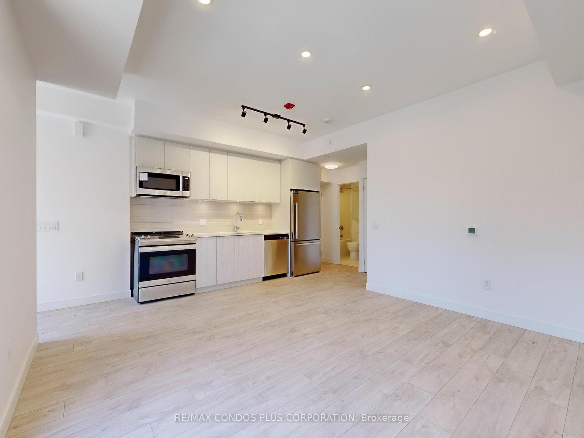 170 Clonmore Drive Unit 5 photo 8