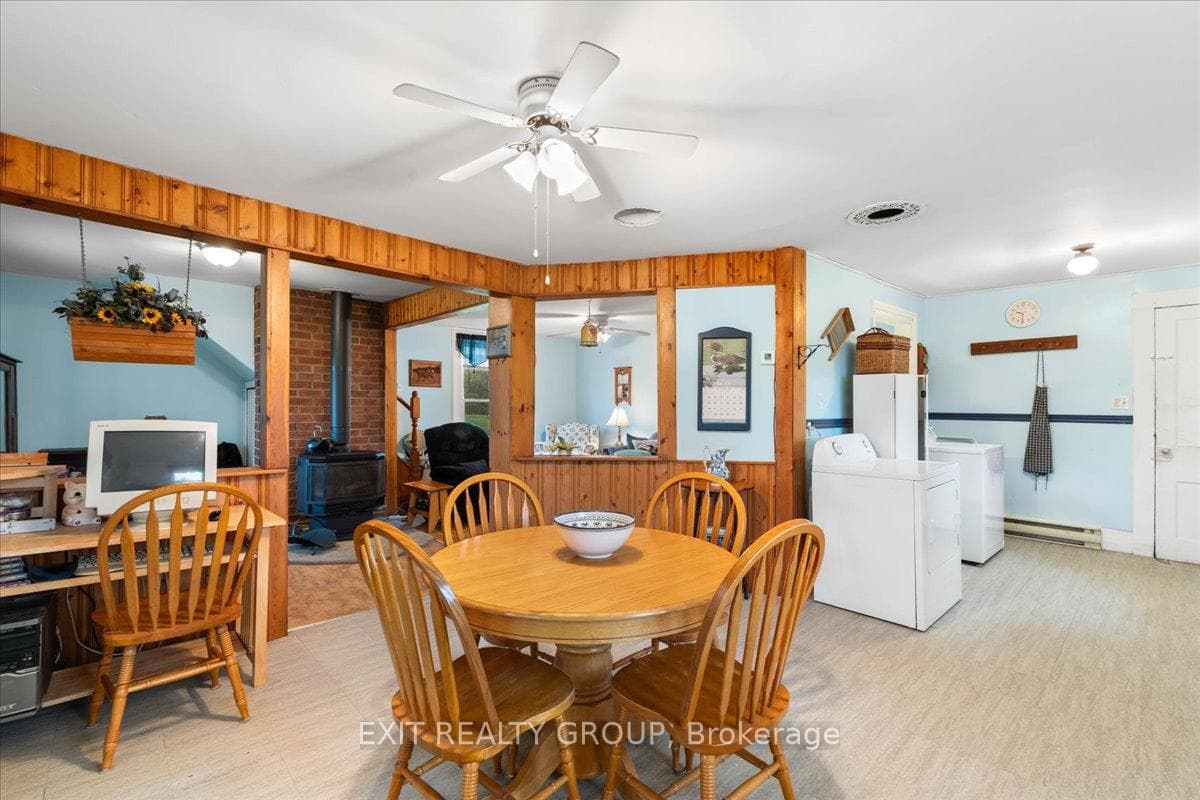 542 Ridge Road photo 19
