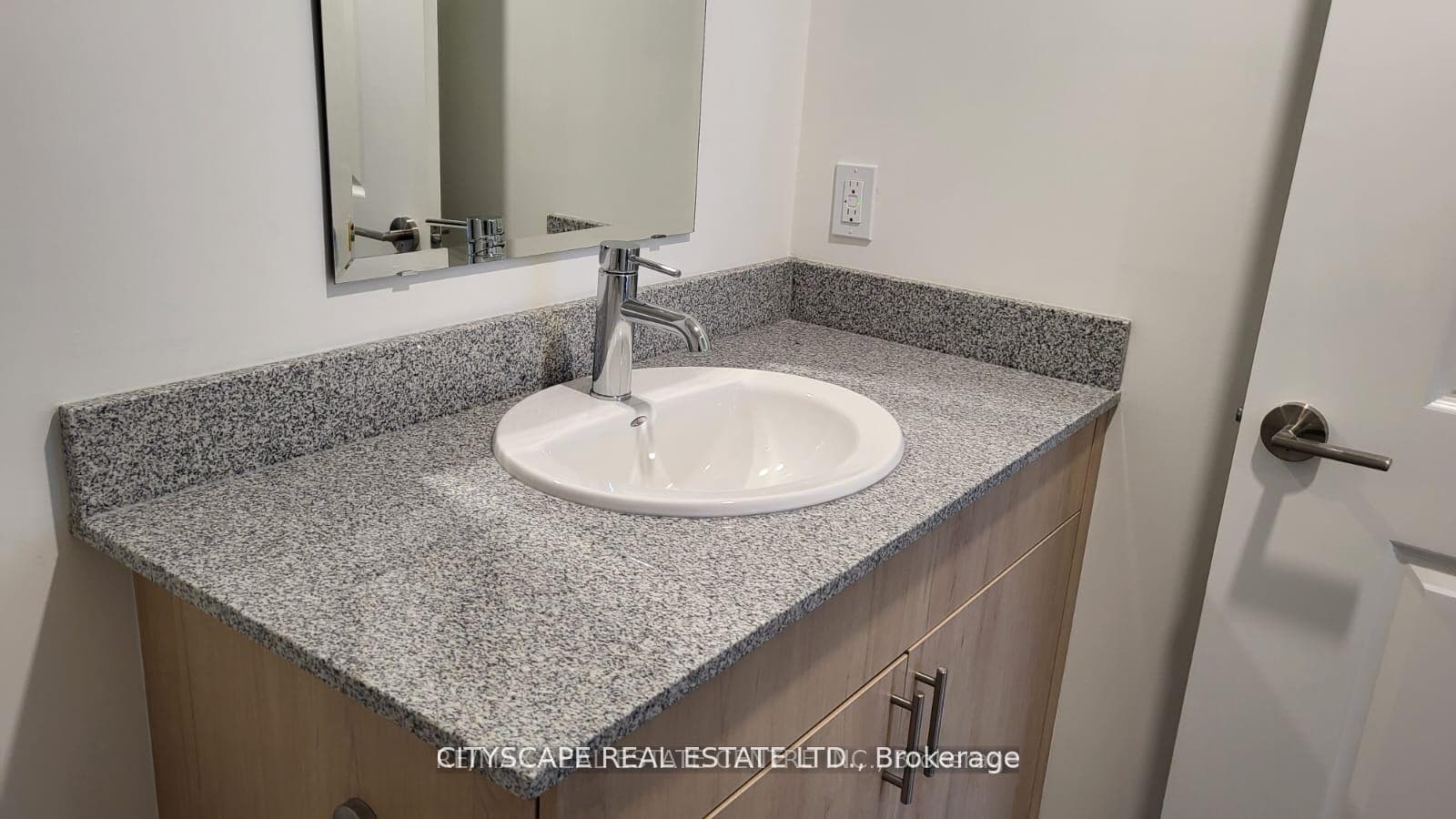 1098 Paisley Road Unit 411A photo 31