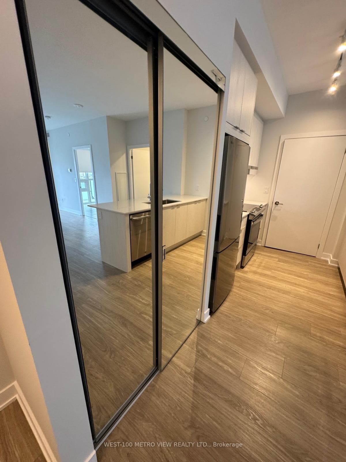 430 Square One Drive Unit 1501 photo 5