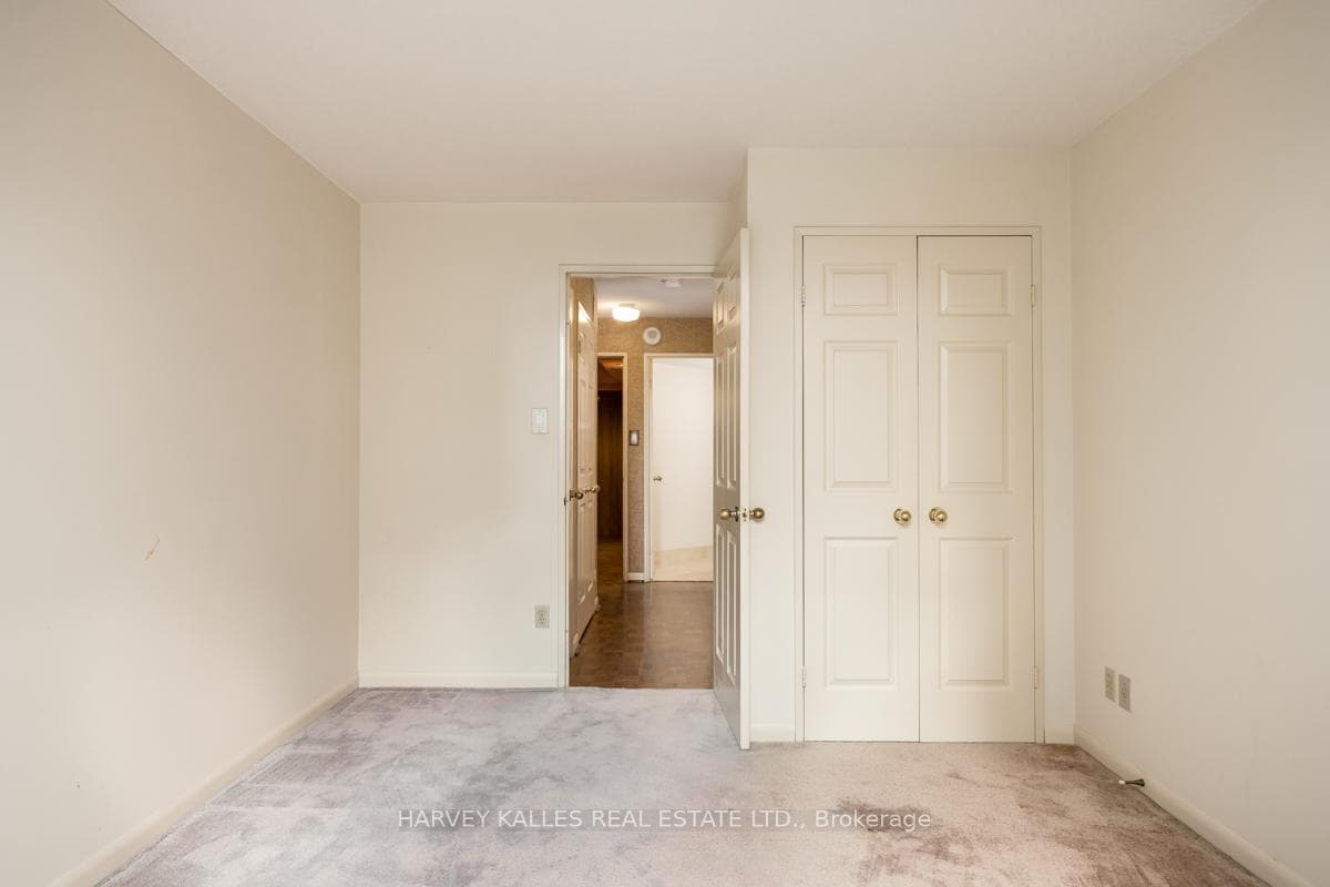 278 Bloor Street Unit 601 photo 24