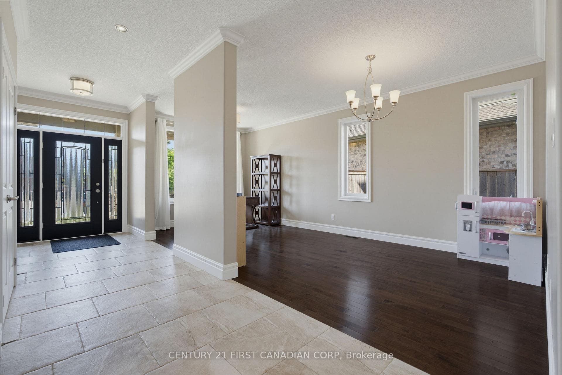 3429 Singleton Avenue photo 8