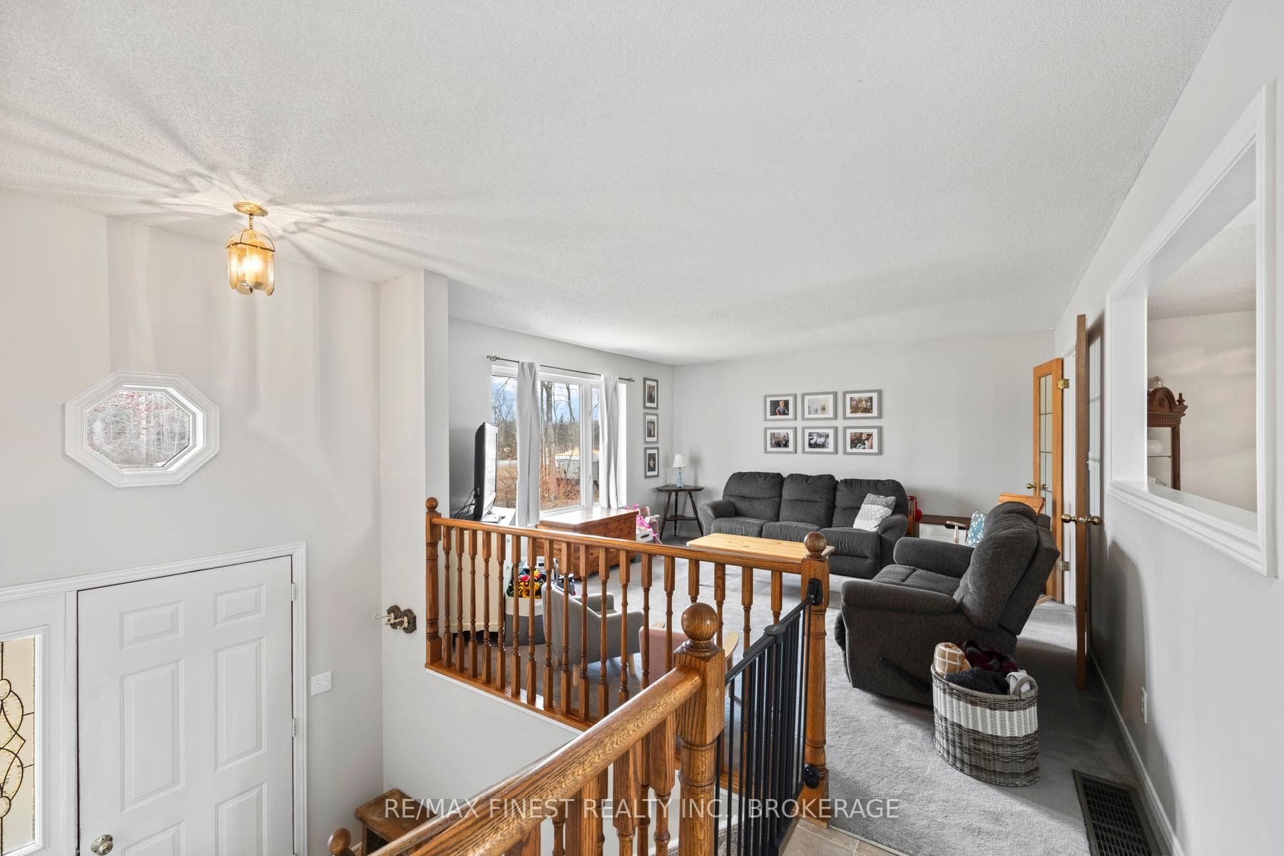 2323 Blessington Road photo 4