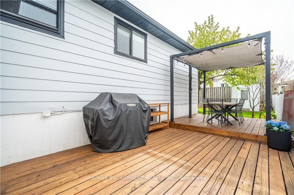194 San Remo Drive photo 32