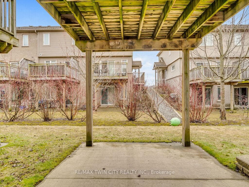 535 WINDFLOWER Crescent Unit #11 photo 24