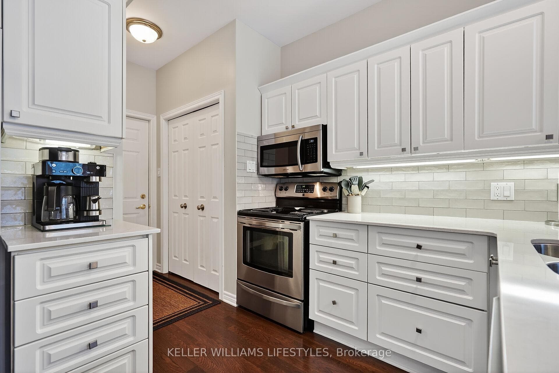 519 Riverside Drive Unit 30 photo 12